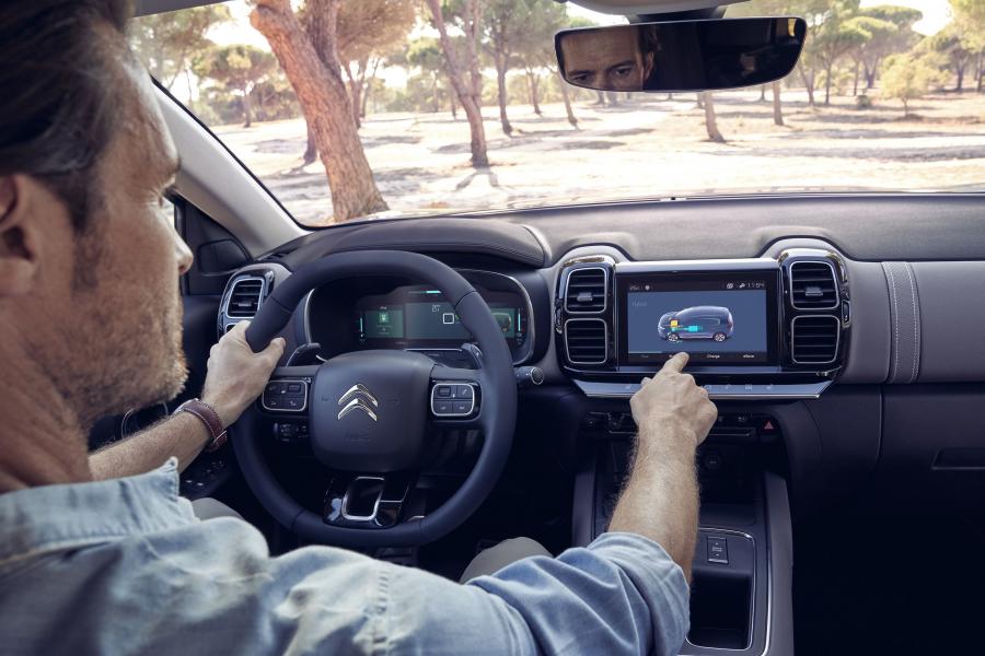 Торпедо Citroen C5 Aircross SUV Hybrid 2019 года  (WW) (фото 36 из 49)